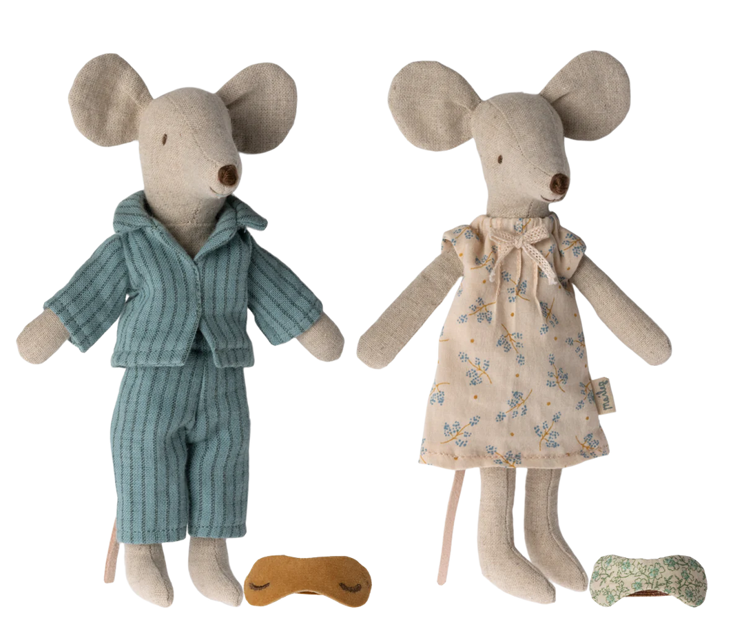 Mom & Dad Mice (In Cigar Box)