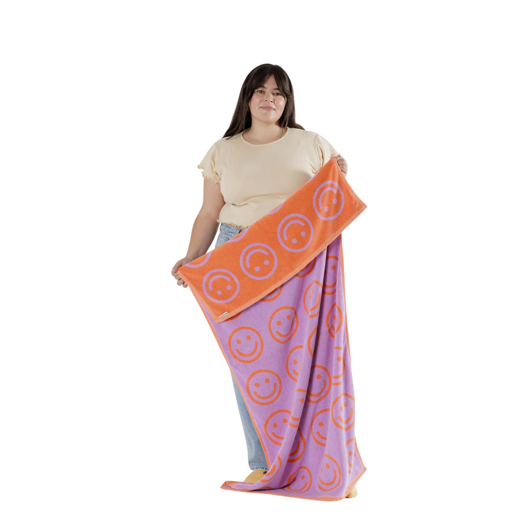 Happy Lilac Bath Towel