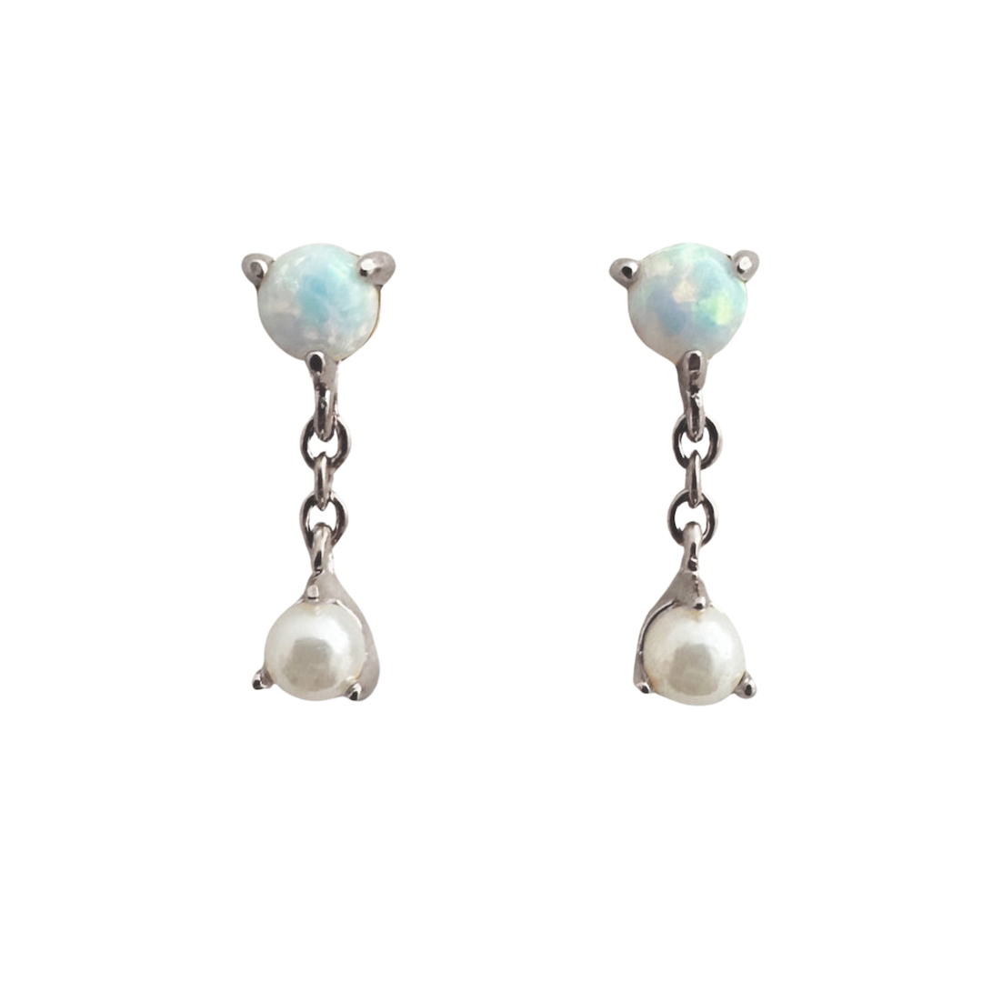 Cosmic Chain Studs