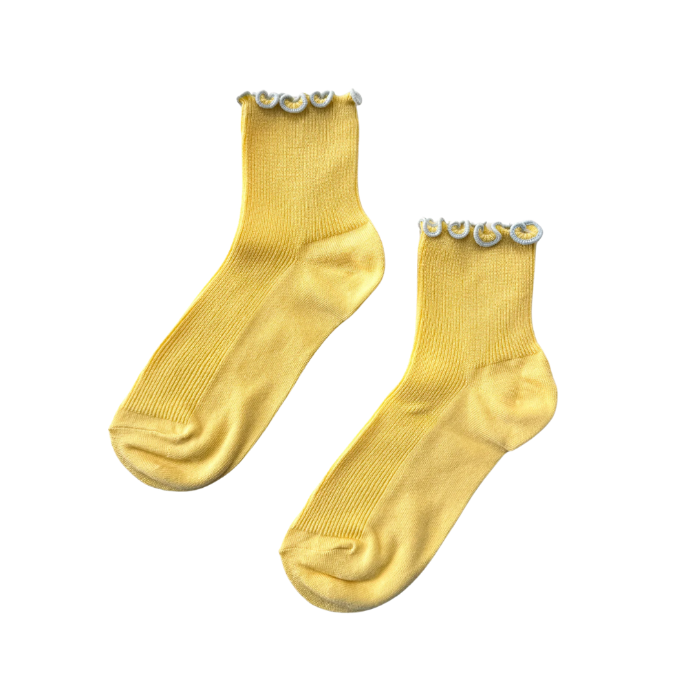 The Petite Ruffled Modal Socks