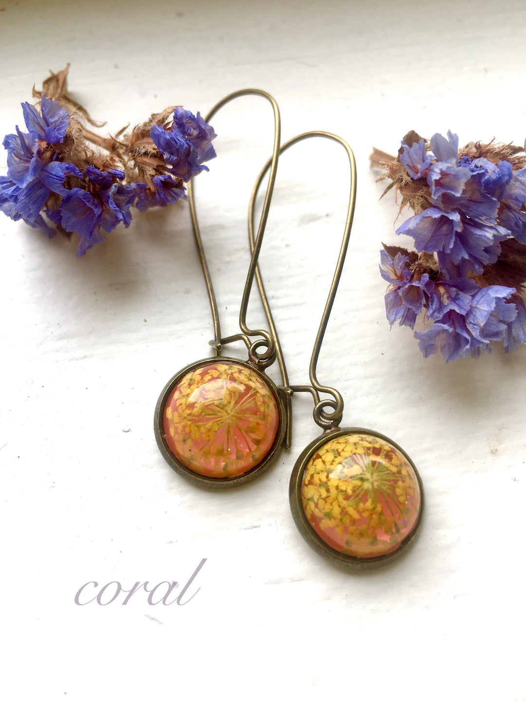 Queen Anne's Lace Small Resin Drop Earrings