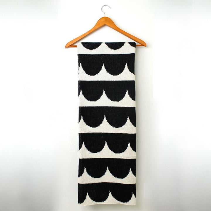 Hippos Black + Ivory