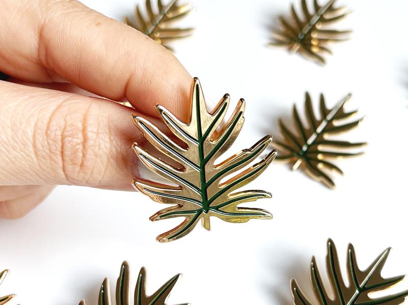 Philodendron Leaf Lapel Pin