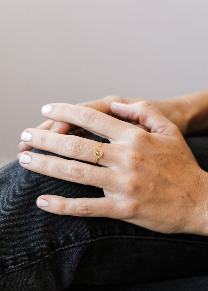 Crescent Moon Open Hollow Ring