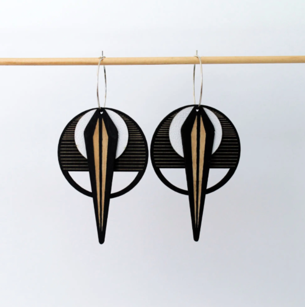 La Naja Earrings in Black