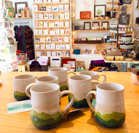 Stoneware Green Mountain Mug