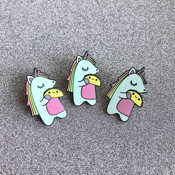 Unicorn loves Tacos Pin