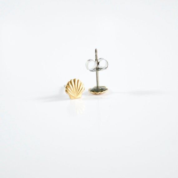 Brass Shell Studs
