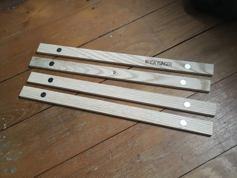 Wooden Poster Hanger - Oak 18 inches